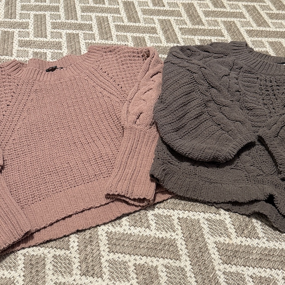 Express Cozy Cable Knit Sweaters size Medium